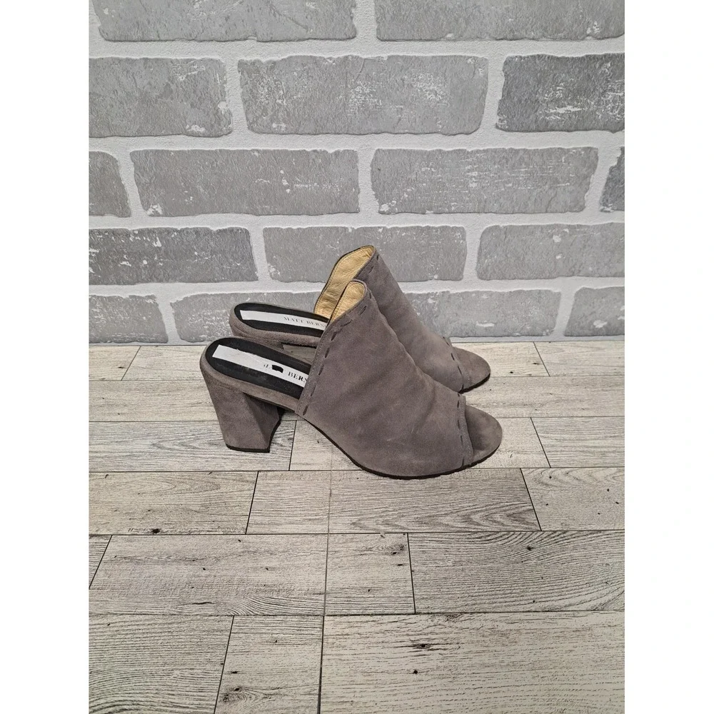 Matt Bernson Women Open Toe Shoe Gray Ash Color  Leather Size 7 US‎